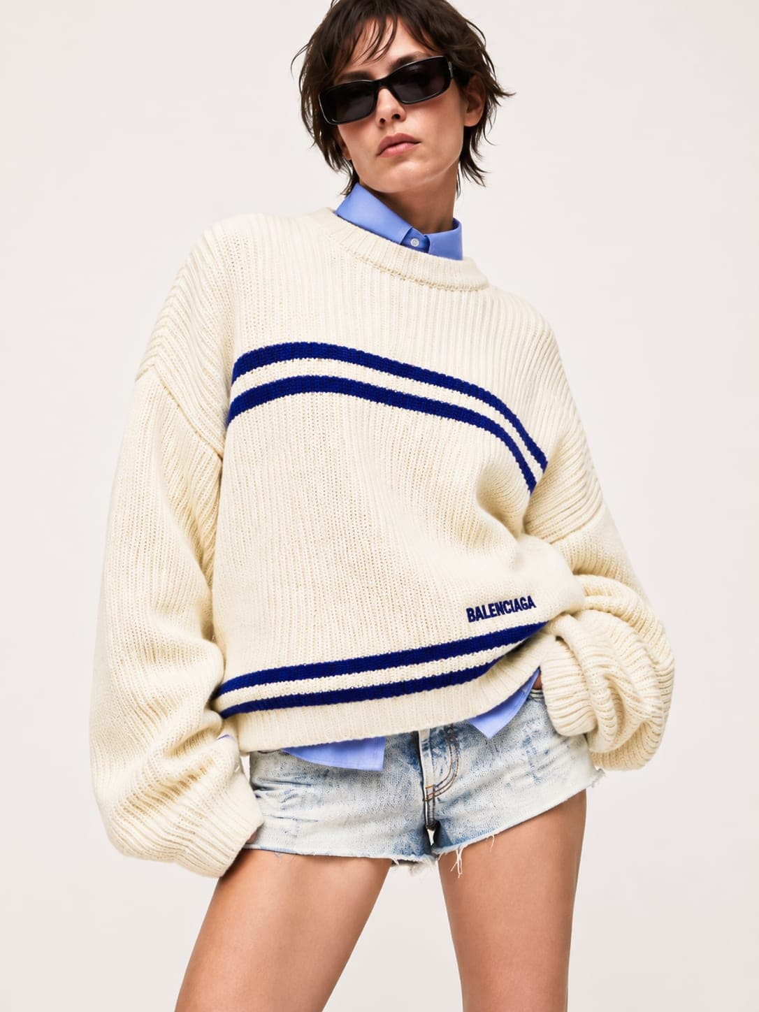 Detalle de modelo Balenciaga — concepto de campaña generado con IA, no oficial